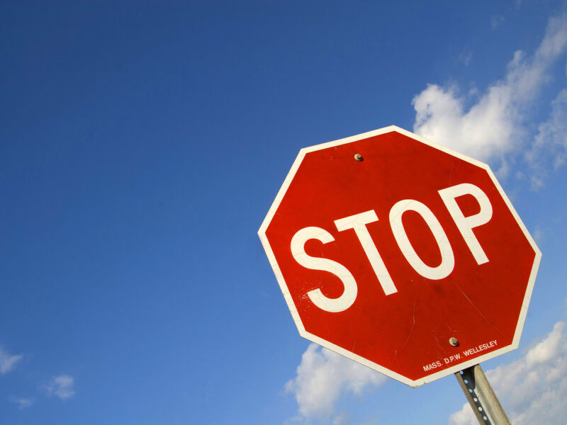 An image depicting a stop sign
